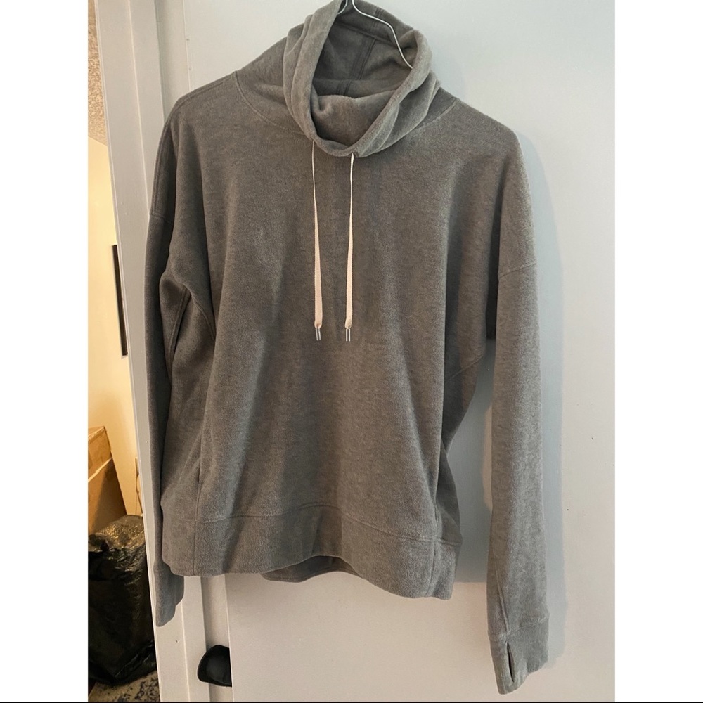 Lululemon pullover